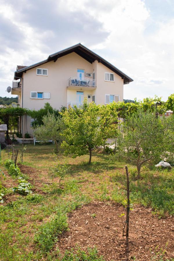Apartment Dalmatien Raslina Exterior photo