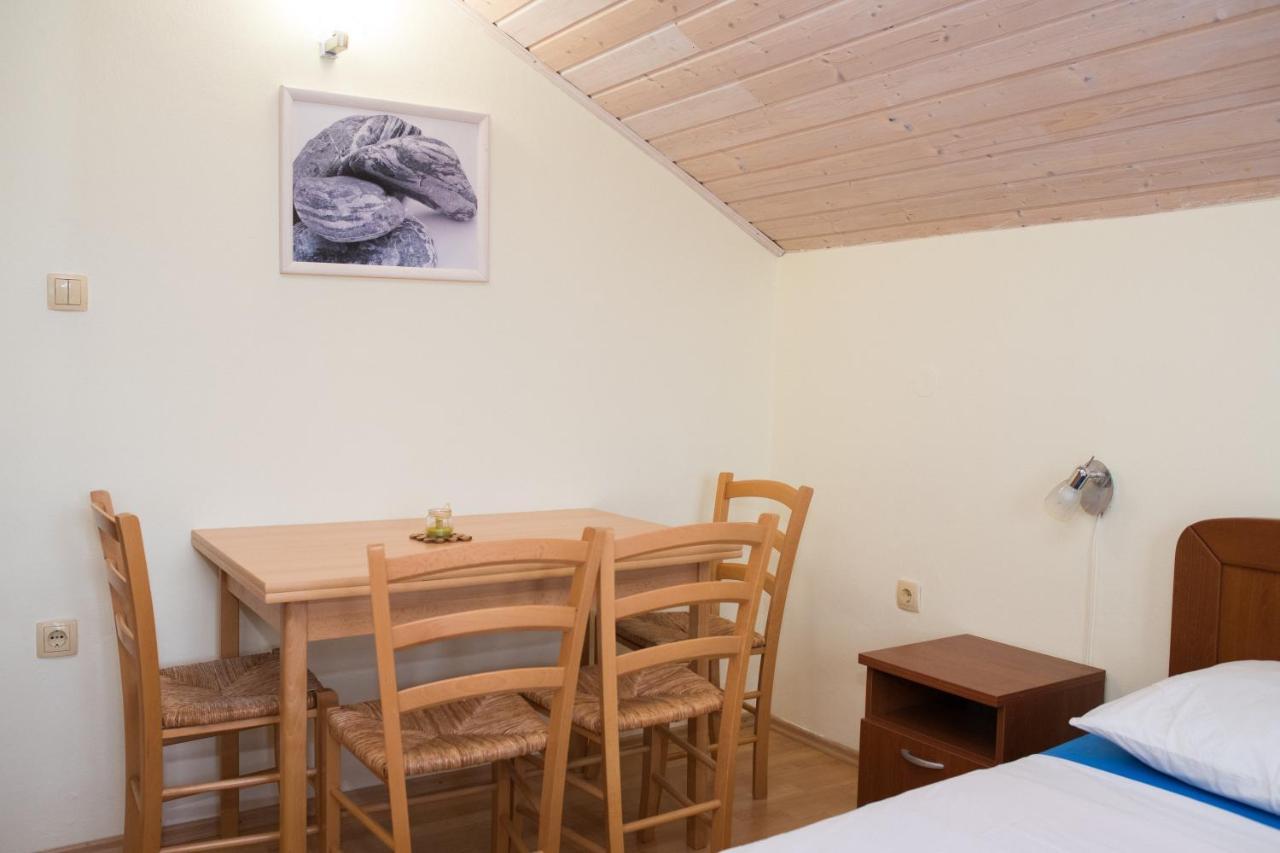 Apartment Dalmatien Raslina Exterior photo
